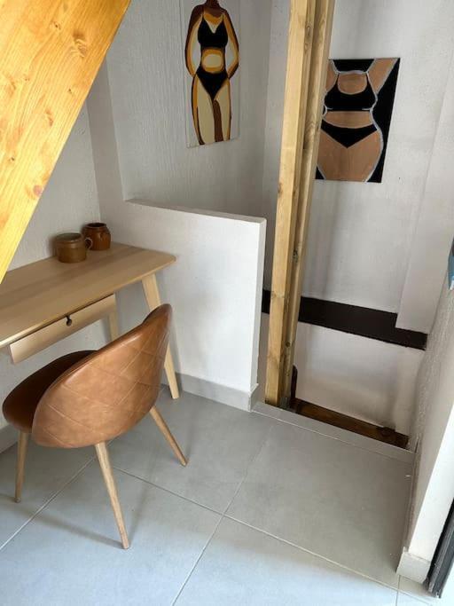Appartement A 25 Min De La Plage 투르베 외부 사진